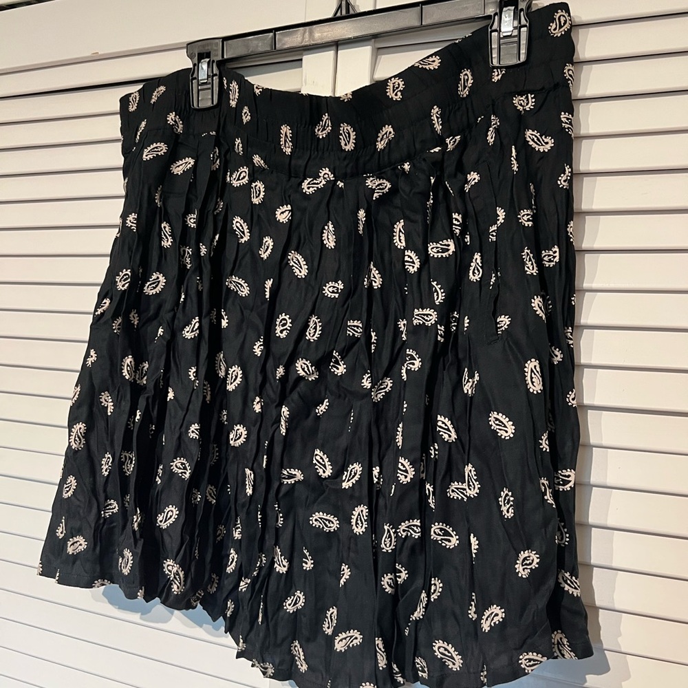 Size 16 Country Road parsley print mini skirt
